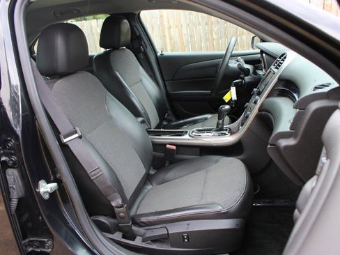 Used 2013 Chevrolet Malibu LT image 38