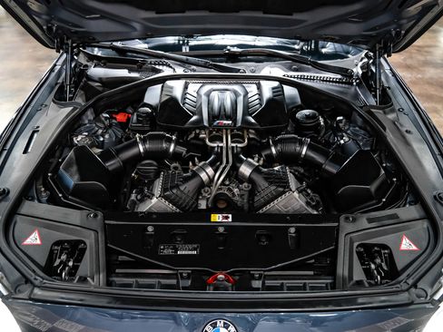 Used 2014 BMW M5 RWD image 56