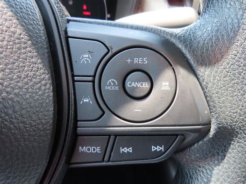 Used 2026 Toyota Corolla LE FWD image 23