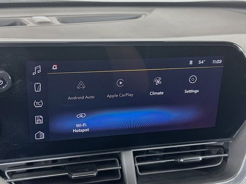 Used 2025 Chevrolet Trax LT image 21