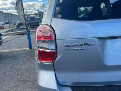 Used 2015 Subaru Forester 2.5i Premium w/ All-Weather Package AWD/4WD image 9