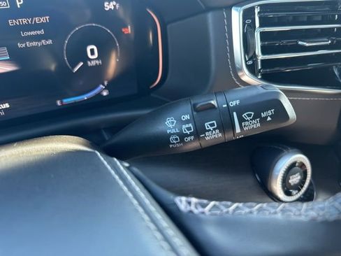 Used 2023 Jeep Grand Wagoneer Series II w/ Flexible Seating Group AWD/4WD image 23