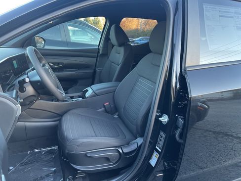 Used 2025 Hyundai Santa Cruz SE image 12