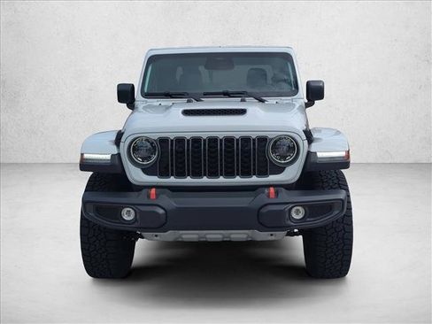Used 2026 Jeep Gladiator Mojave AWD/4WD image 2