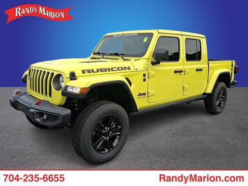 Used 2023 Jeep Gladiator Rubicon w/ Cold Weather Group AWD/4WD image 1
