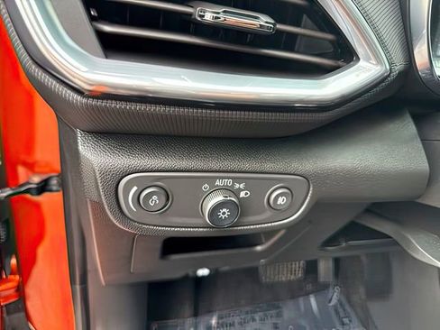 Used 2023 Chevrolet TrailBlazer LT w/ Convenience Package image 18