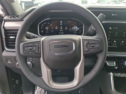 New 2026 GMC Sierra 2500 Denali AWD/4WD image 9