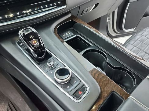 Used 2022 Cadillac Escalade Sport Platinum image 27