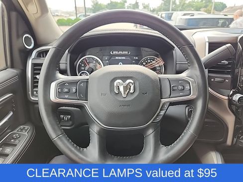 Used 2024 RAM 2500 Laramie AWD/4WD image 17