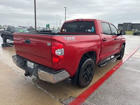 Used 2018 Toyota Tundra SR5 w/ SR5 Upgrade Package image 4
