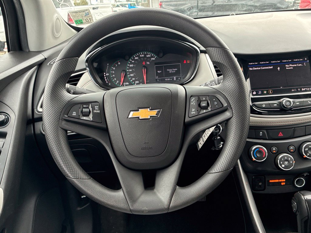 Used 2022 Chevrolet Trax LS w/ Tint and Cruise Package FWD image 14