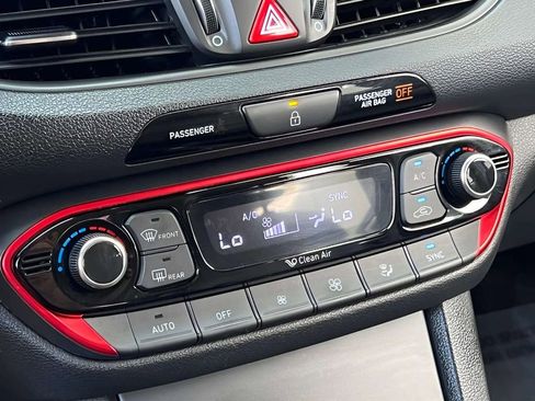 Used 2018 Hyundai Elantra GT Sport w/ Sport Tech Package 04 FWD image 20