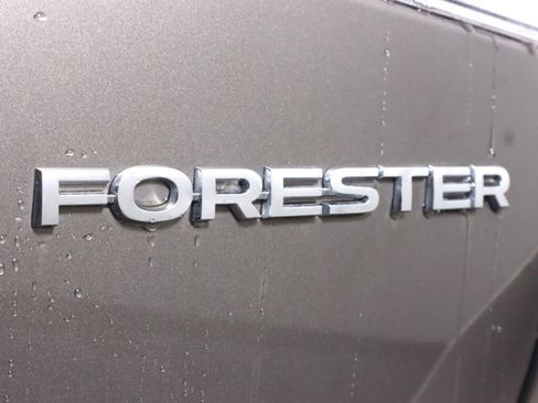 Used 2023 Subaru Forester Premium image 40