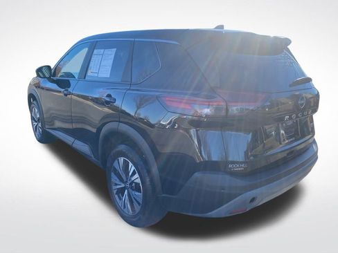 Used 2023 Nissan Rogue SV image 5