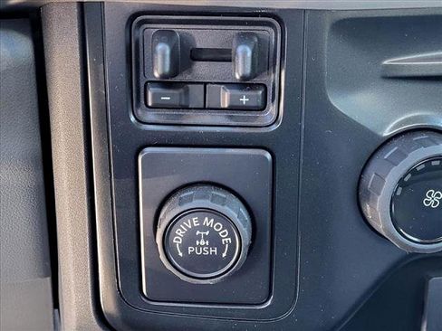 New 2023 Ford F250 XL w/ XL Chrome Package image 12