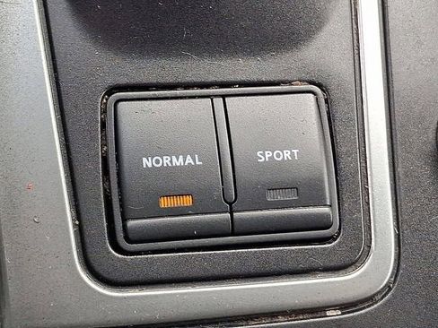 Used 2017 Nissan Maxima Platinum image 26