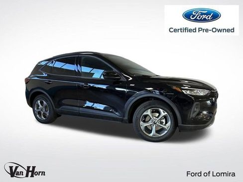 Certified 2025 Ford Escape ST-Line Elite image 1