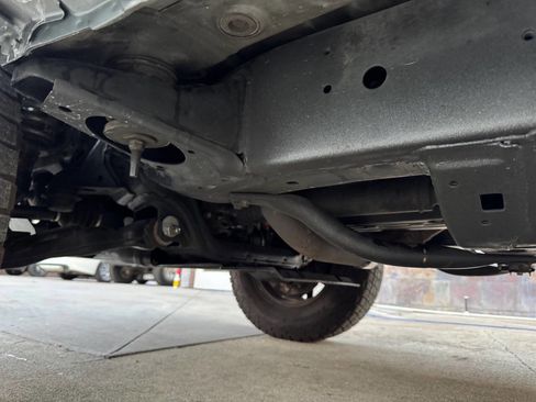 Used 2004 Lexus GX 470 Base 4WD 4dr SUV image 30