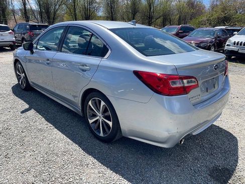 Used 2017 Subaru Legacy 2.5i Limited AWD/4WD image 7