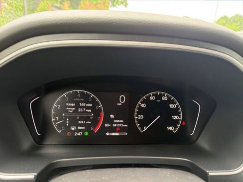 Used 2025 Honda Pilot Touring image 24