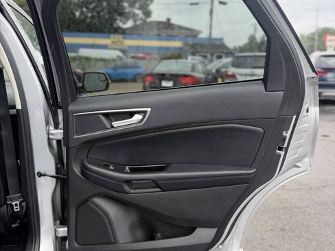 Used 2017 Ford Edge SEL w/ Equipment Group 201A AWD/4WD image 17