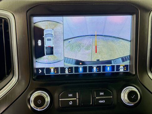 Used 2021 GMC Sierra 1500 AT4 w/ AT4 Value Package AWD/4WD image 14