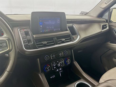 Used 2022 Chevrolet Suburban LS w/ Driver Alert Package RWD image 8