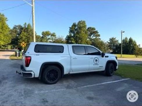 Used 2024 GMC Sierra 1500 Elevation AWD/4WD image 2