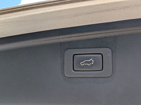 Used 2016 Subaru Outback 2.5i Limited AWD/4WD image 14