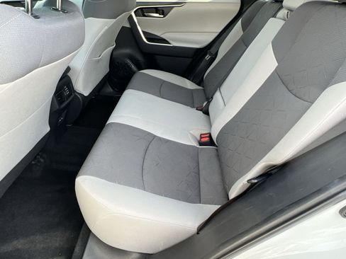 Used 2022 Toyota RAV4 XLE w/ Convenience Package AWD/4WD image 22
