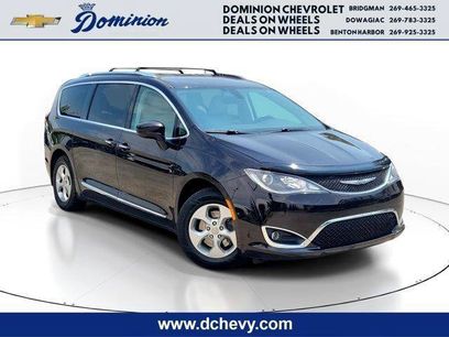 Used 2017 Chrysler Pacifica Touring-L Plus