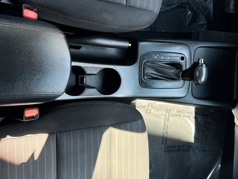Used 2015 Kia Forte EX image 34