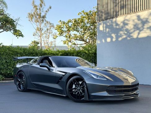 Used 2019 Chevrolet Corvette Stingray Coupe w/ Carbon Flash Badge Package image 15