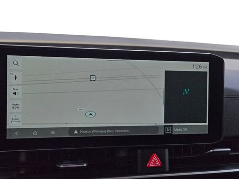 Certified 2026 Kia Carnival LXS FWD image 33