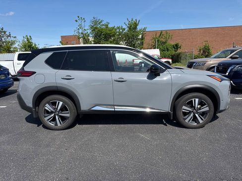 Used 2023 Nissan Rogue Platinum w/ Platinum Premium Package AWD/4WD image 4