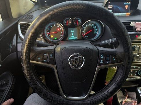 Used 2015 Buick Encore FWD image 17