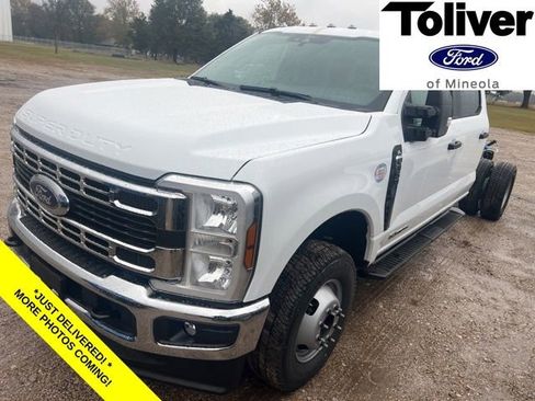 New 2026 Ford F350 XL w/ XL Chrome Package image 1