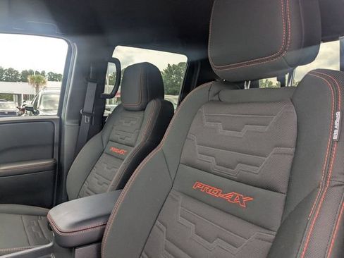 Used 2025 Nissan Frontier PRO-4X AWD/4WD image 13