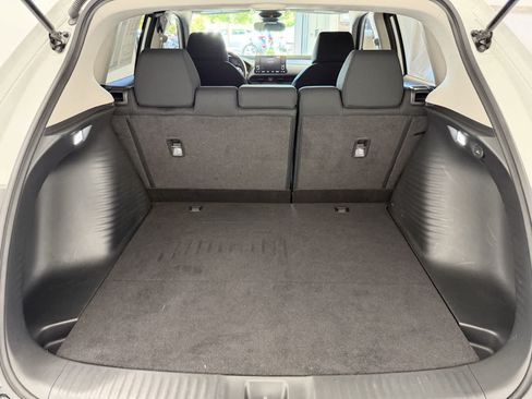 Used 2023 Honda HR-V LX image 5