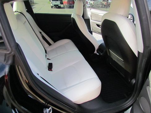 Used 2021 Tesla Model 3 Standard Range Plus RWD image 14