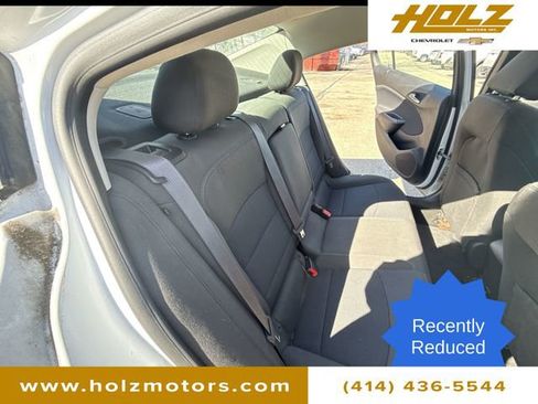 Used 2017 Chevrolet Cruze LT image 24