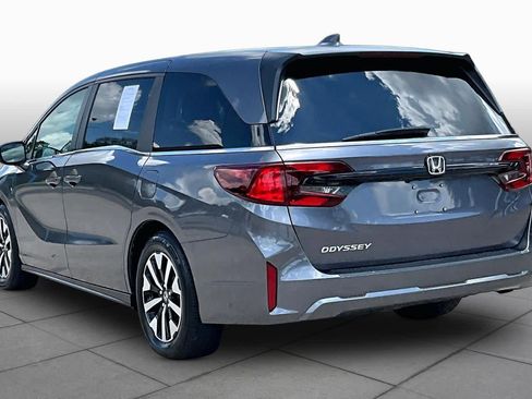 Certified 2025 Honda Odyssey EX-L image 11