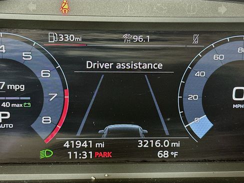 Used 2025 Audi Q3 2.0T Premium AWD/4WD image 19
