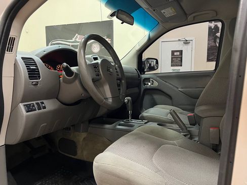 Used 2018 Nissan Frontier SV RWD image 56