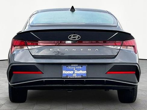 New 2026 Hyundai Elantra SEL Sport Premium w/ Cargo Package FWD image 4