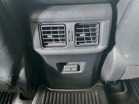 Used 2022 Toyota RAV4 XLE w/ Convenience Package image 21