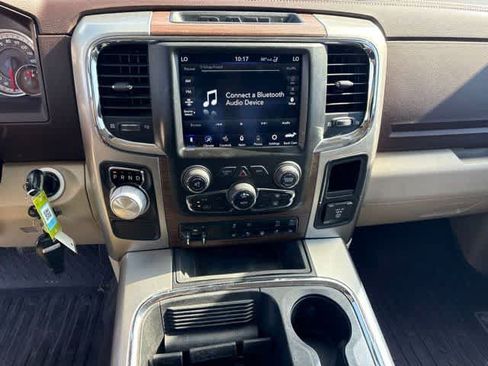 Used 2018 RAM 1500 Laramie RWD image 18