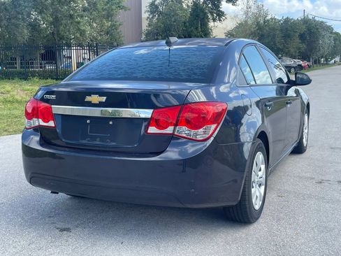 Used 2015 Chevrolet Cruze LS image 7
