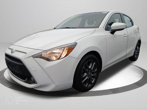 Used 2020 Toyota Yaris LE FWD image 6