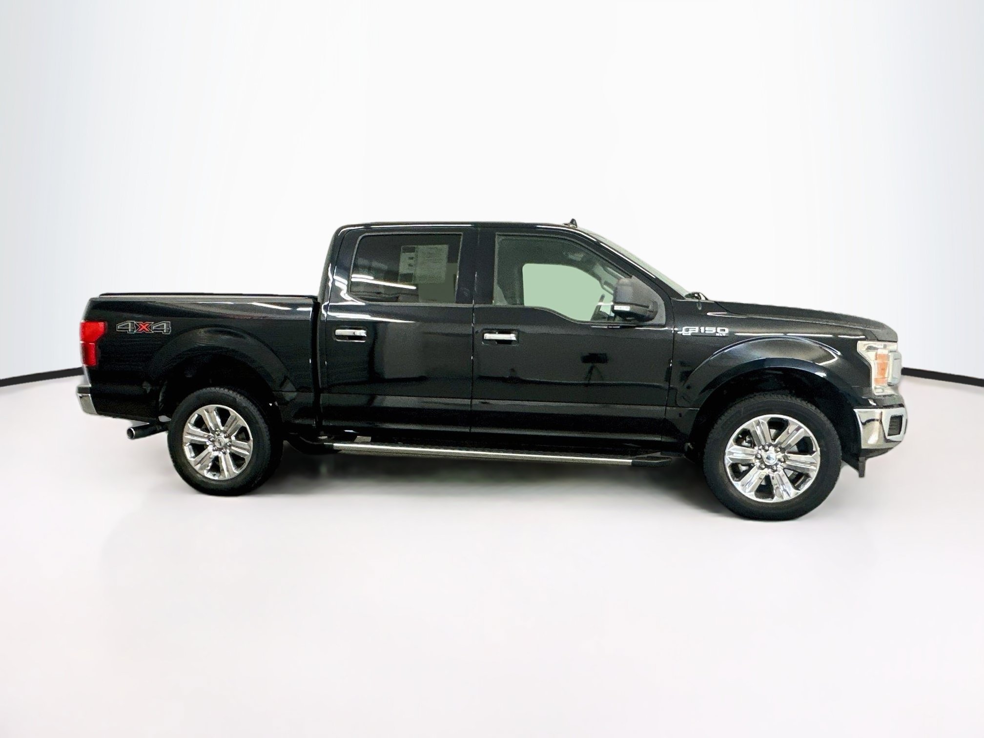 Used 2018 Ford F150 XLT w/ Equipment Group 302A Luxury AWD/4WD image 10